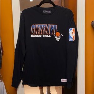 Mitchell & Ness Cleveland Cavs Long Sleeve Shirt